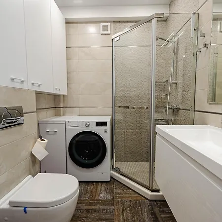 Elegant Escape In Chisinau! Apartment